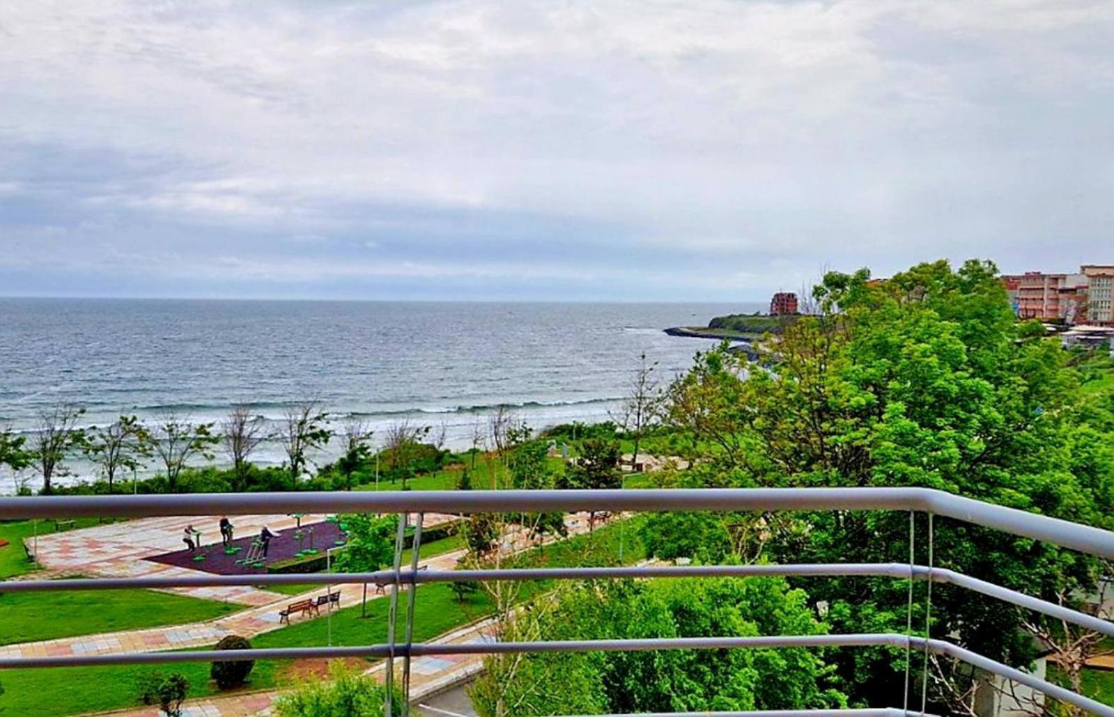 Амон Ра Hotel Primorsko Luaran gambar